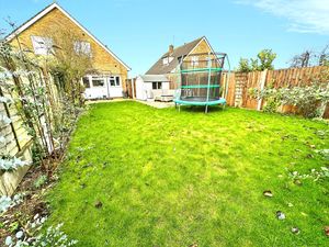 MEDE WAY - click for photo gallery